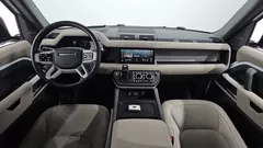 2023 Land Rover Defender 110 D250 SE — фото 7