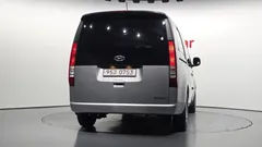 2023 Hyundai Staria Cargo 5-Seater — фото 4