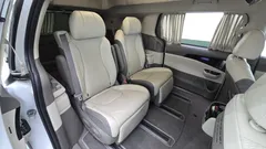2023 Kia Carnival Diesel 7-Seater Hi-Limousine — фото 12