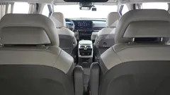 2023 Kia Carnival Diesel 7-Seater Hi-Limousine — фото 13
