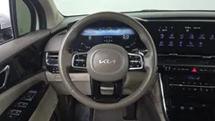 2023 Kia Carnival Diesel 7-Seater Hi-Limousine — фото 14