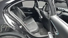 2023 Mercedes-Benz C-Class C200 Avantgarde — фото 11