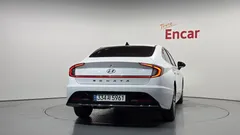 2023 Hyundai Sonata 2.0 — фото 4