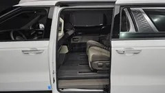 2023 Kia Carnival Gasoline 7-seater Limousine(Special vehicle) — фото 11