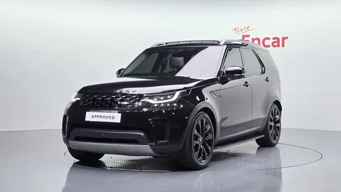 2022 Land Rover Discovery D250 SE