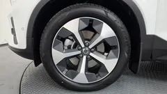 2023 Volvo XC40 B4 Ultimate Bright — фото 5