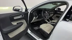 2023 Volvo XC40 B4 Ultimate Bright — фото 10