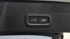 2023 Volvo XC40 B4 Ultimate Bright — фото 18