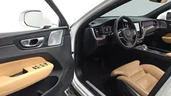 2023 Volvo XC60 B6 Ultimate Bright — фото 10