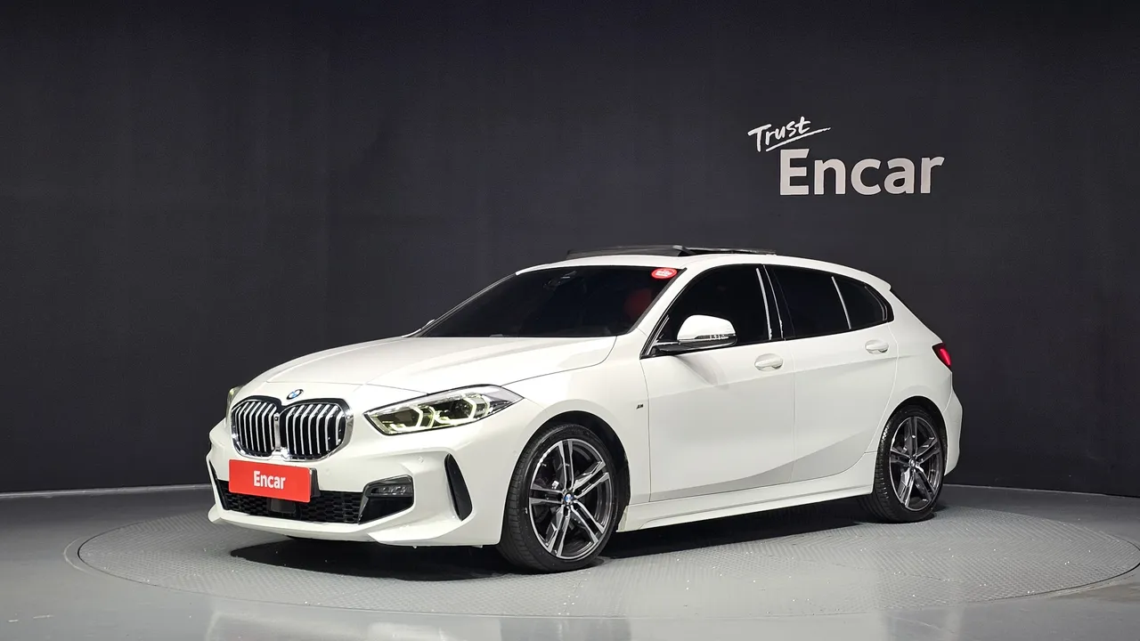 2022 BMW 1-Series 120i M Sports