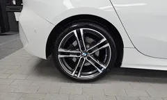 2022 BMW 1-Series 120i M Sports — фото 5