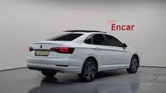2021 Volkswagen Jetta 1.4 TSI Prestige — фото 2