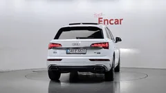 2023 Audi Q5 45 TFSI Quattro Premium — фото 4