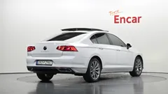 2022 Volkswagen Passat 2.0 TDI Prestige — фото 2
