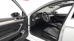 2022 Volkswagen Passat 2.0 TDI Prestige — фото 10