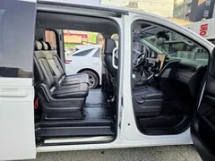 2023 Hyundai Staria Tourer 9-Seater — фото 15
