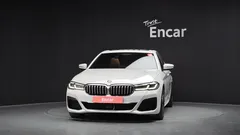 2023 BMW 5-Series 520i M Sport — фото 3