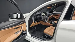 2023 BMW 5-Series 520i M Sport — фото 10
