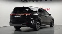 2023 Kia Carnival Diesel 9-Seater Signature — фото 2
