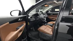 2020 Kia Sorento Gasoline 2.0 Turbo 2WD — фото 10