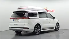2023 Kia Carnival Gasoline 9-Seater Hi-Limousine — фото 2