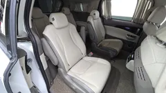 2023 Kia Carnival Gasoline 9-Seater Hi-Limousine — фото 12