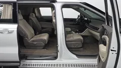 2023 Kia Carnival Gasoline 9-Seater Hi-Limousine — фото 19