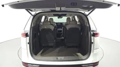 2023 Kia Carnival Gasoline 9-Seater Hi-Limousine — фото 20