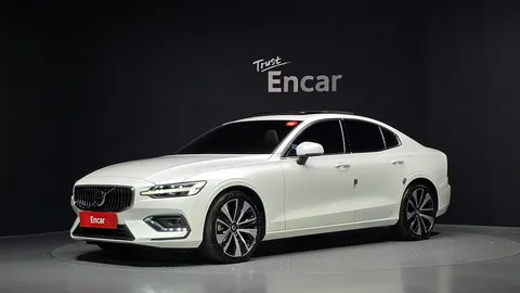 2024 Volvo S60 B5 Ultimate Bright
