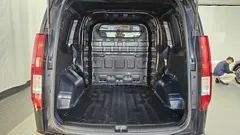 2022 Hyundai Staria Cargo 5-Seater — фото 20
