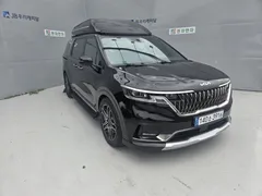 2023 Kia Carnival Diesel 9-Seater Hi-Limousine — фото 3
