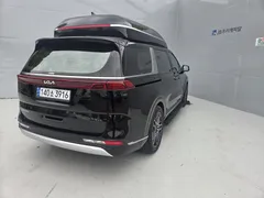 2023 Kia Carnival Diesel 9-Seater Hi-Limousine — фото 4