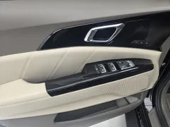 2023 Kia Carnival Diesel 9-Seater Hi-Limousine — фото 10