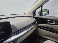 2023 Kia Carnival Diesel 9-Seater Hi-Limousine — фото 16