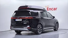 2023 Kia Carnival Gasoline 7-Seater Hi-Limousine — фото 2