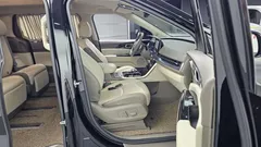 2023 Kia Carnival Gasoline 7-Seater Hi-Limousine — фото 11