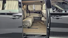 2023 Kia Carnival Gasoline 7-Seater Hi-Limousine — фото 12