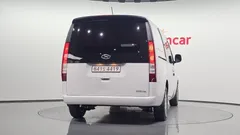 2022 Hyundai Staria Cargo 5-Seater — фото 4