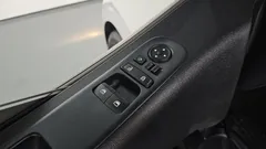 2022 Hyundai Staria Cargo 5-Seater — фото 13