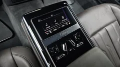 2021 Audi A8 55 TFSI Quattro LWB — фото 18