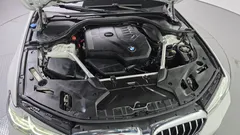 2022 BMW 5-Series 520i M Sport — фото 6