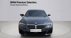 2022 BMW 5-Series 520i M Sport — фото 3