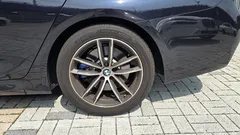 2022 BMW 5-Series 520i M Sport — фото 5