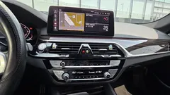 2022 BMW 5-Series 520i M Sport — фото 9