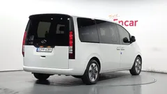 2023 Hyundai Staria Tourer 9-Seater — фото 2