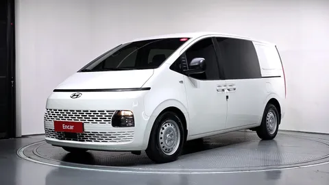 2023 Hyundai Staria Cargo 5-Seater
