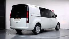 2023 Hyundai Staria Cargo 5-Seater — фото 2