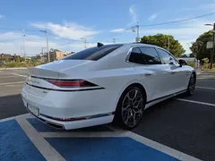 2023 Genesis G90 Gasoline 3.5 Turbo e-S/C AWD — фото 17