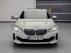 2023 BMW 1-Series 120i M Sports — фото 3