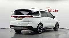 2023 Kia Carnival Diesel 9-Seater Signature — фото 2